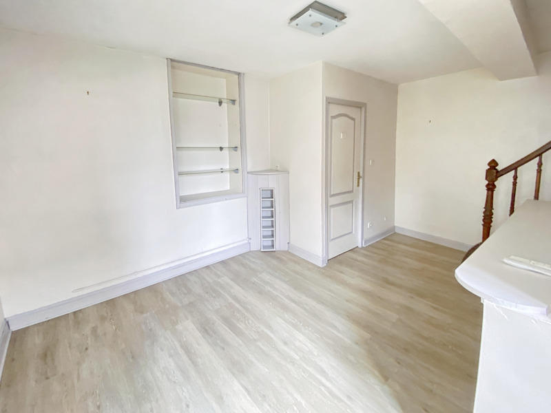 Immeuble - 45 m² - 3 pièces