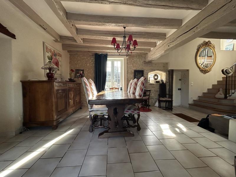 Maison - 141 m² - 8 pièces