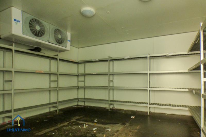 Local commercial - 100 m² - 3 pièces