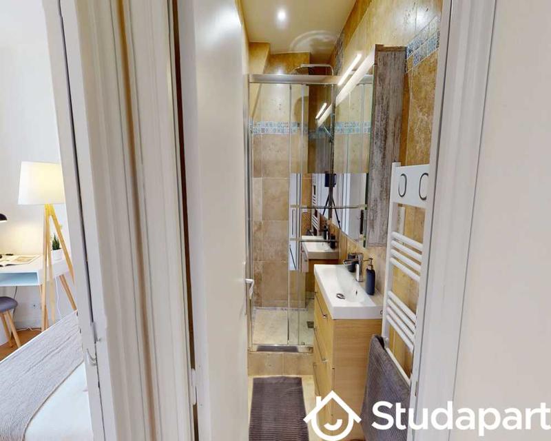 Chambre - 110 m² - 1 pièce