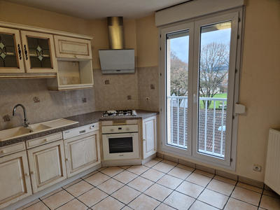 Appartement - 80 m² - 4 pièces