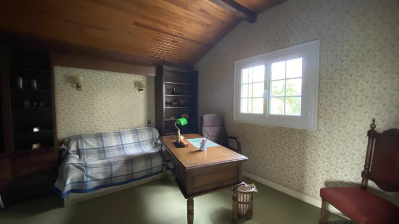 Maison - 210 m² - 6 pièces