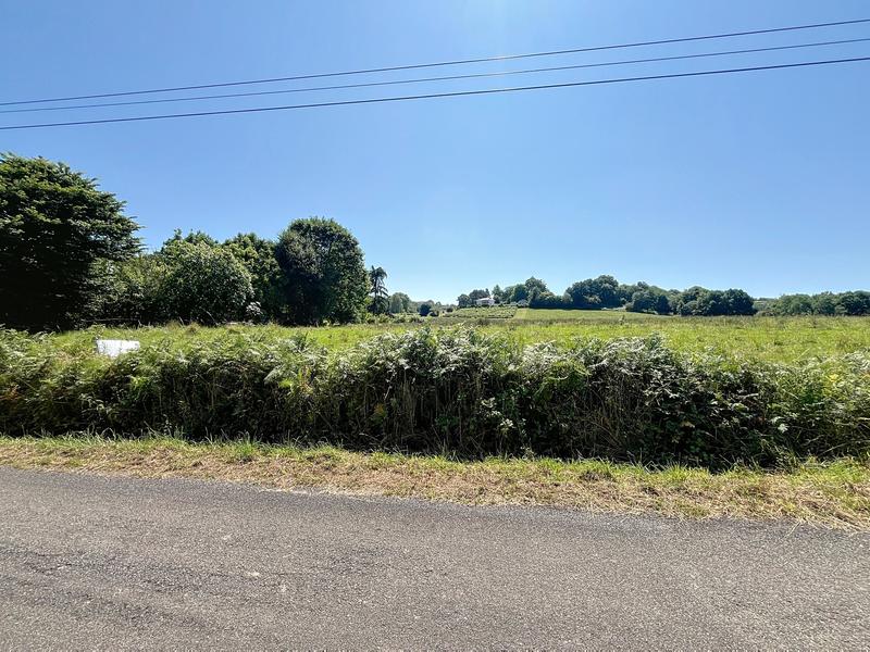 Terrain constructible - 835 m²