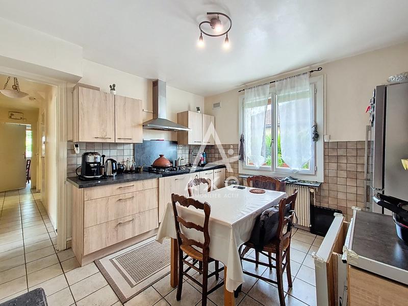 Maison - 147 m² - 9 pièces