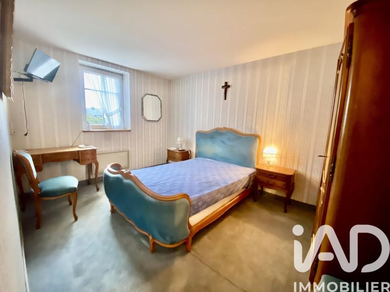 Maison - 147 m² - 8 pièces