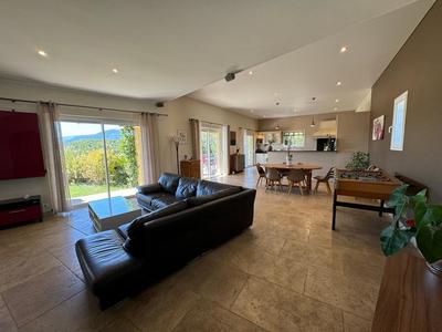 Villa - 230 m² - 5 pièces