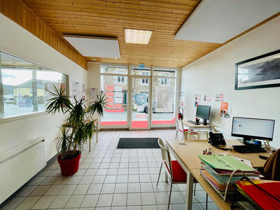 Local d'activités - 93 m²