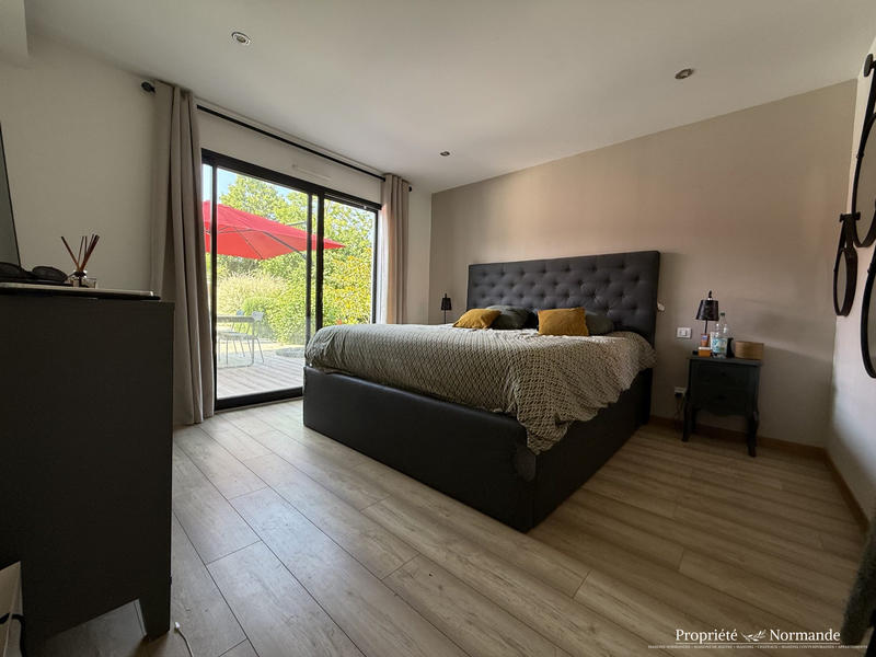 Villa - 168 m² - 6 pièces