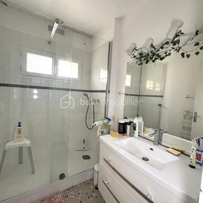 Appartement - 77 m² - 3 pièces