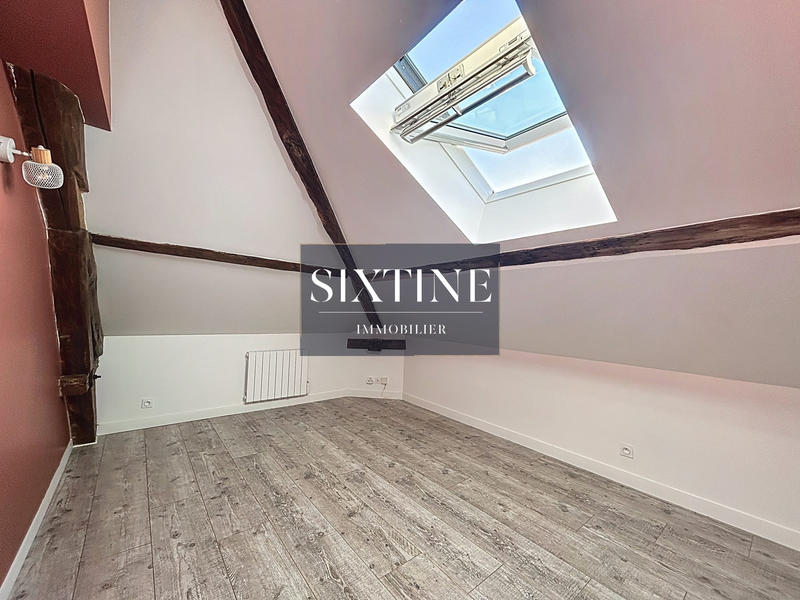 Appartement - 80 m² - 5 pièces