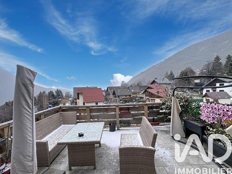 Châlet - 300 m² - 4 pièces