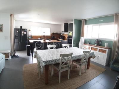 Maison - 101 m² - 4 pièces