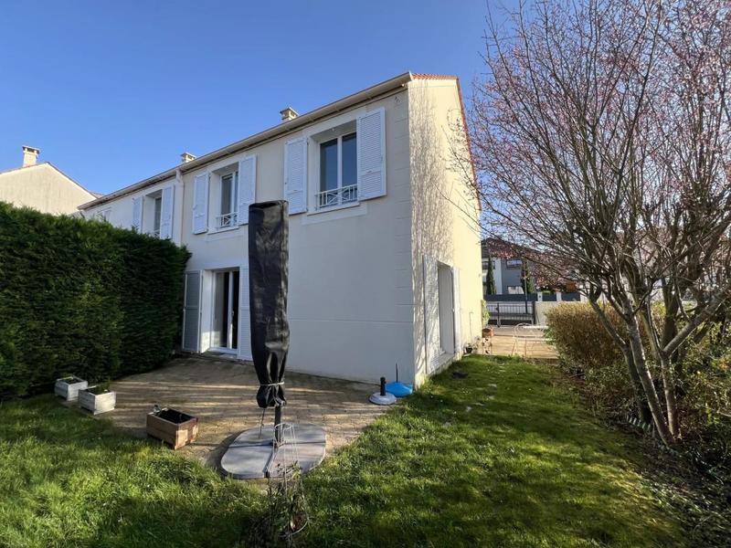 Maison - 105 m² - 6 pièces