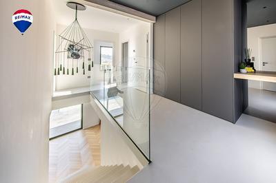 Villa - 183 m² - 6 pièces