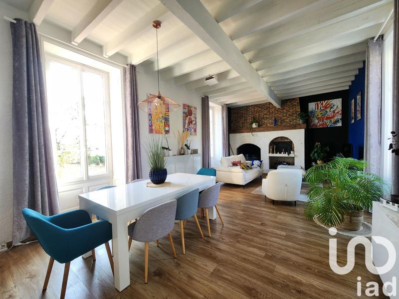 Maison - 300 m² - 7 pièces