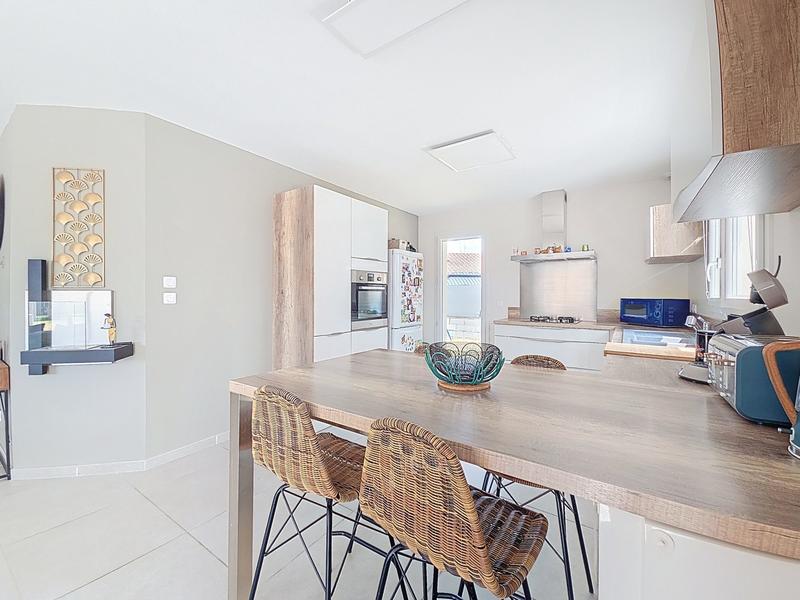 Maison - 111 m² - 5 pièces