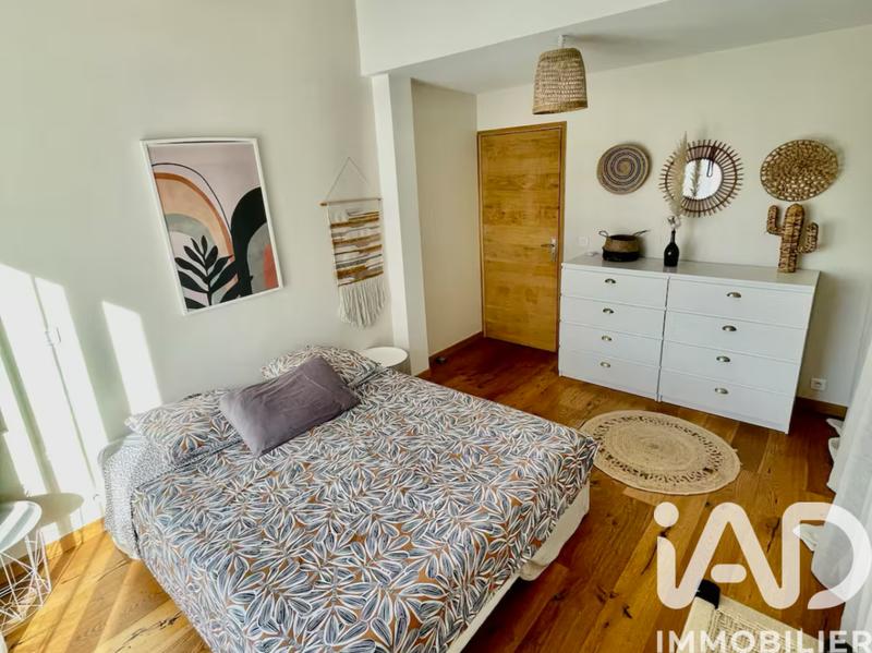 Maison - 185 m² - 5 pièces