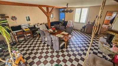 Maison - 105 m² - 5 pièces