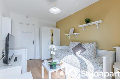 Chambre - 10 m² - 1 pièce