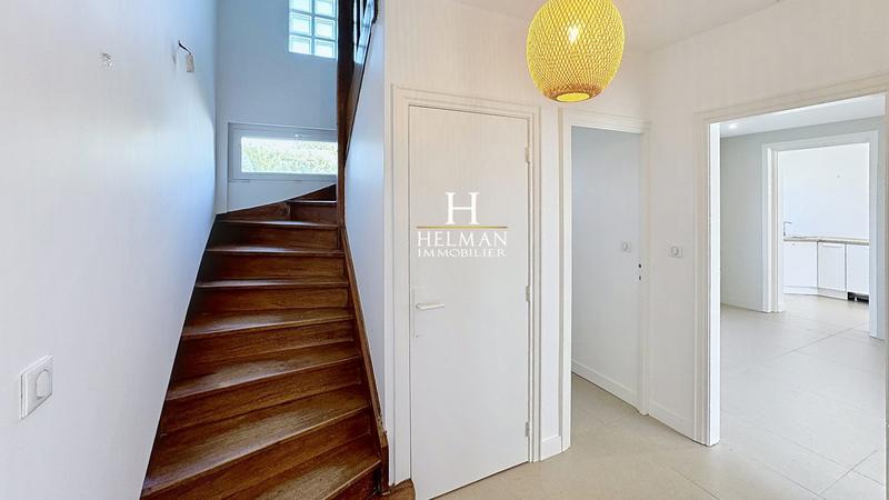 Maison - 121 m² - 6 pièces