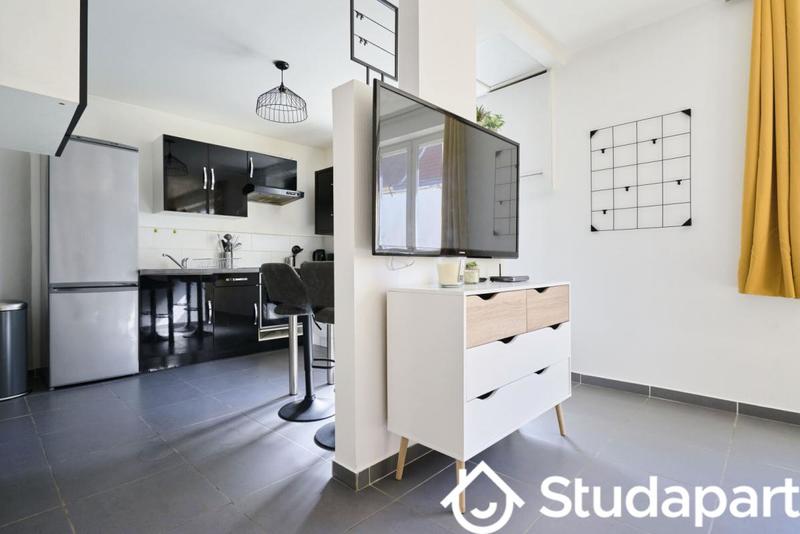 Chambre - 14 m² - 1 pièce