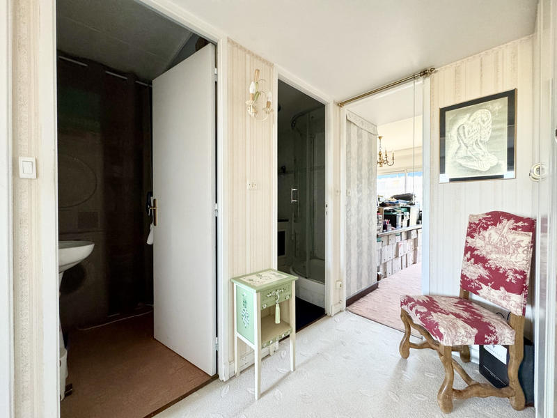 Appartement - 99 m² - 5 pièces