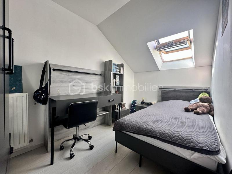 Maison - 216 m² - 14 pièces