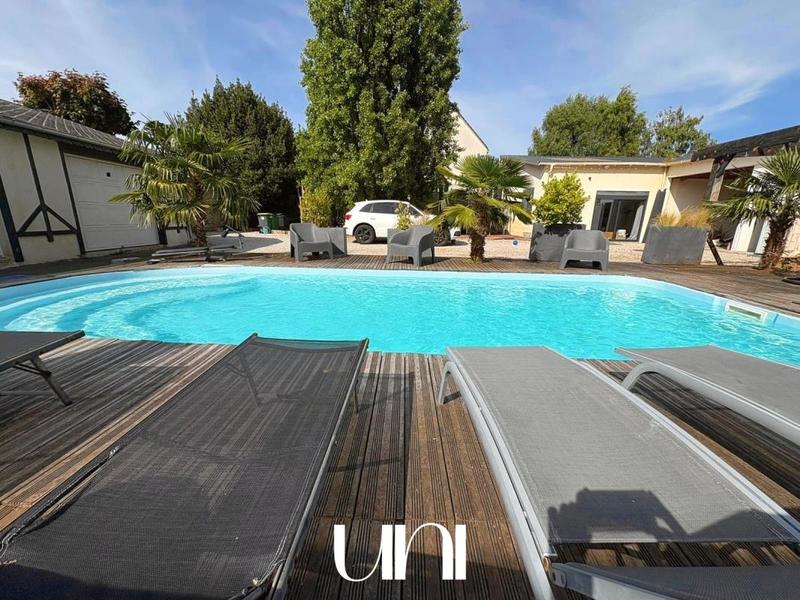 Maison - 160 m² - 6 pièces