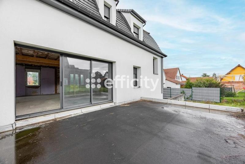 Maison - 160 m² - 8 pièces