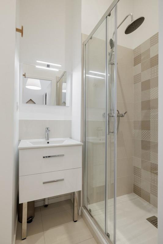 Maison - 350 m² - 15 pièces