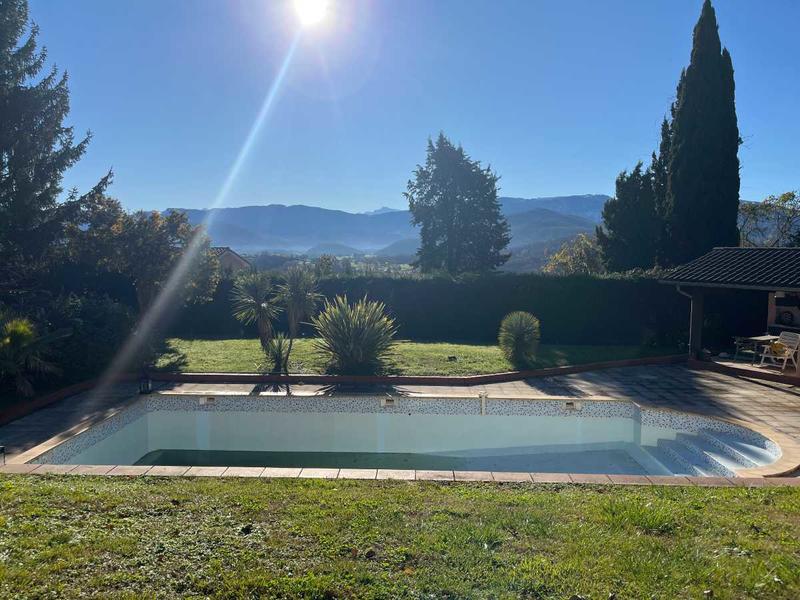 Maison - 370 m² - 7 pièces