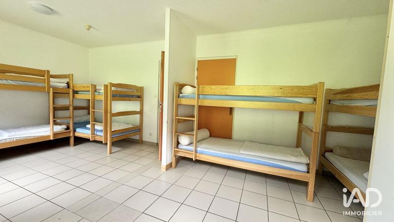 Local commercial - 1 235 m²