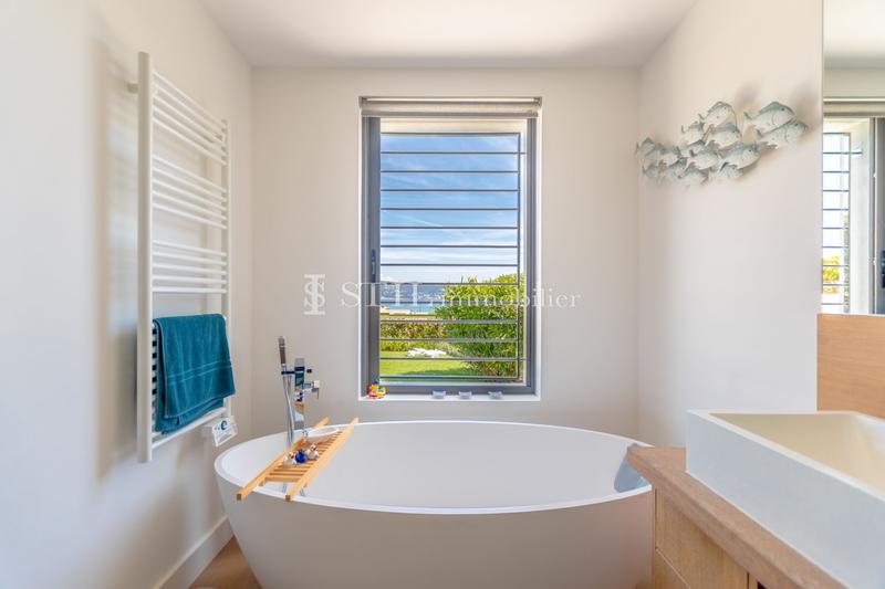 Villa - 295 m² - 5 pièces