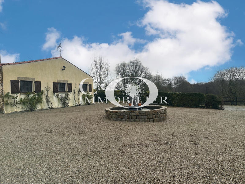 Maison - 200 m² - 6 pièces