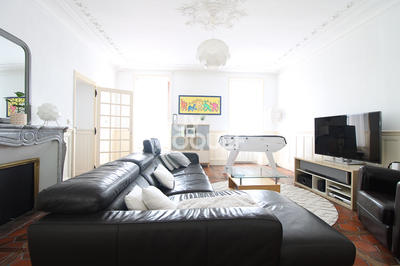 Maison - 190 m² - 8 pièces