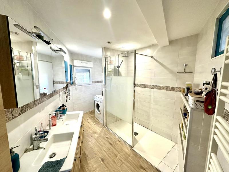 Corps de ferme - 145 m² - 6 pièces