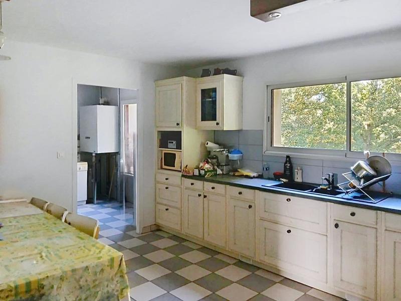 Maison - 207 m² - 8 pièces