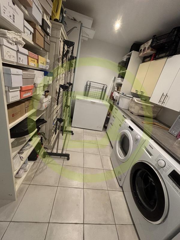 Maison - 200 m² - 7 pièces