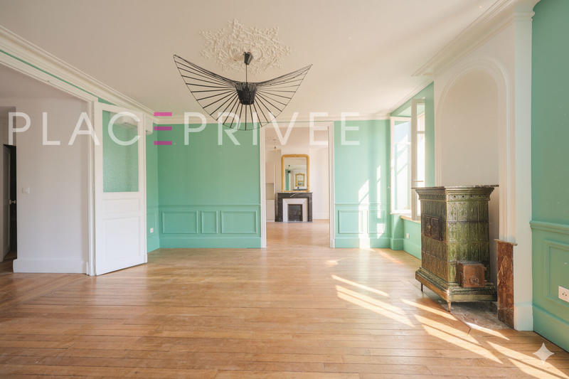 Appartement - 130 m² - 5 pièces