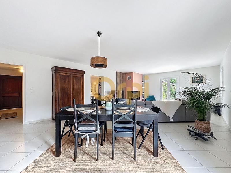 Maison - 160 m² - 5 pièces