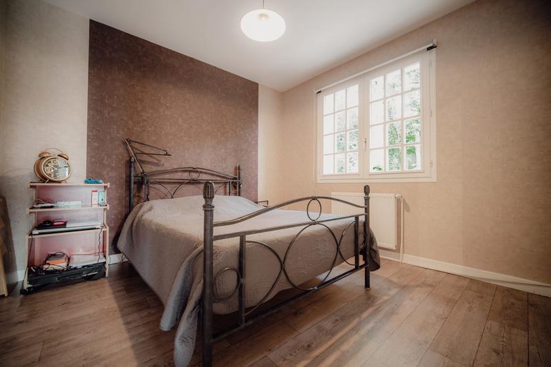 Maison - 217 m² - 8 pièces