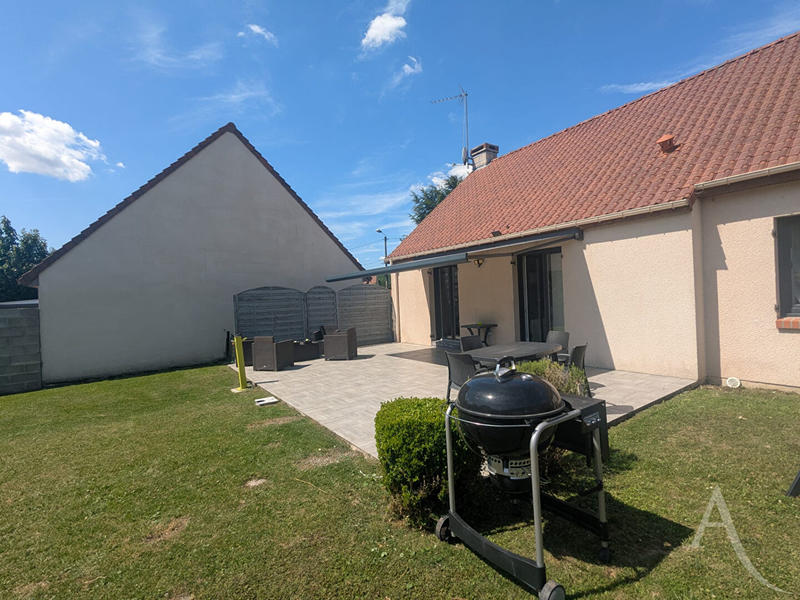 Maison - 95 m² - 6 pièces