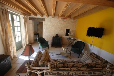 Maison - 218 m² - 7 pièces