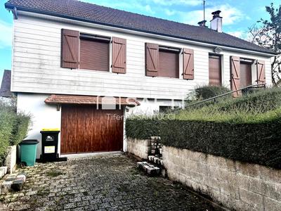Maison - 83 m² - 7 pièces