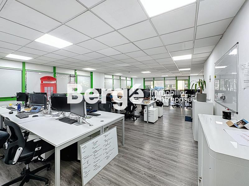 Bureau - 700 m²