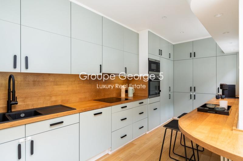 Appartement - 140 m² - 4 pièces