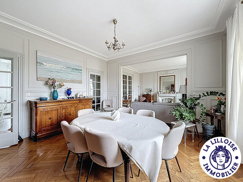 Appartement - 146 m² - 6 pièces