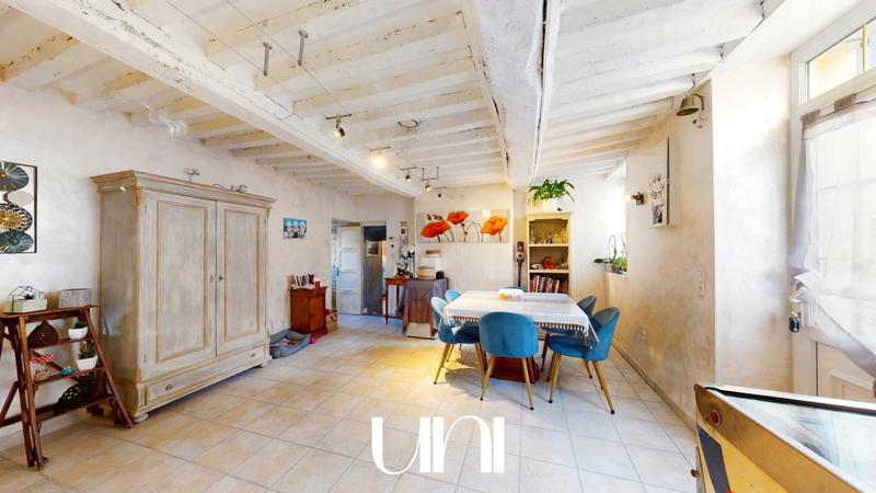 Maison - 140 m² - 7 pièces