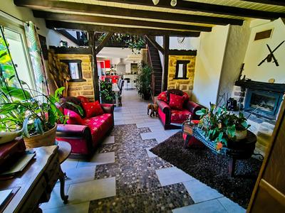 Maison - 186 m² - 6 pièces