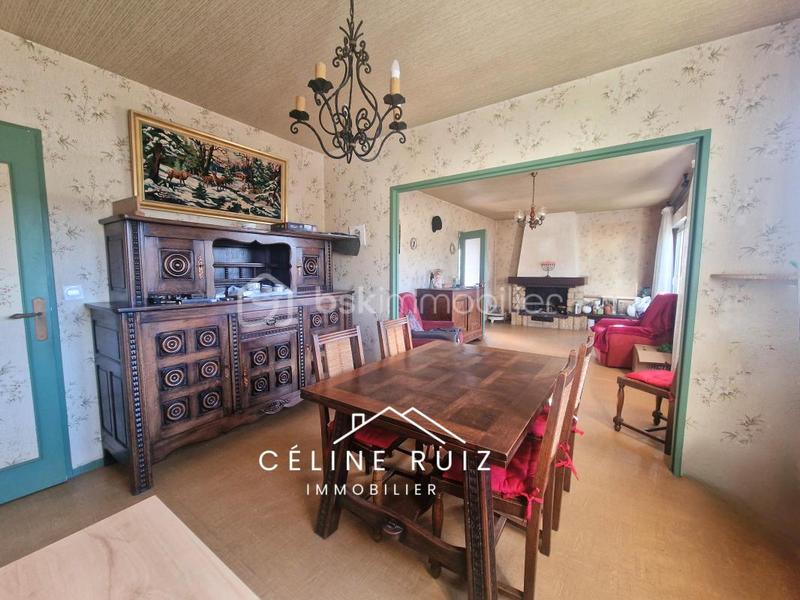 Maison - 93 m² - 5 pièces